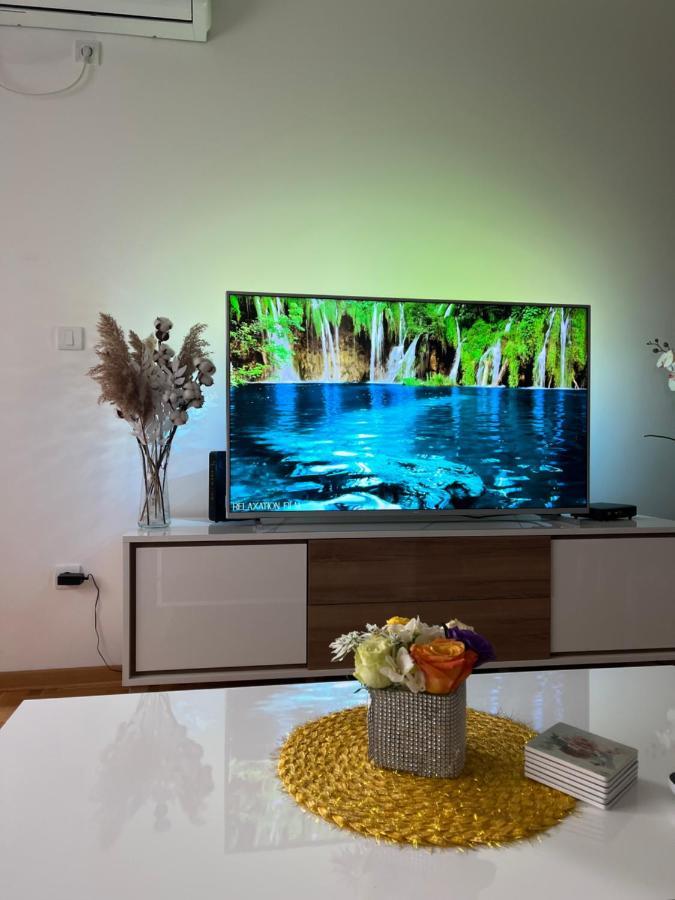 Paunov Breg Appartement Belgrado Buitenkant foto